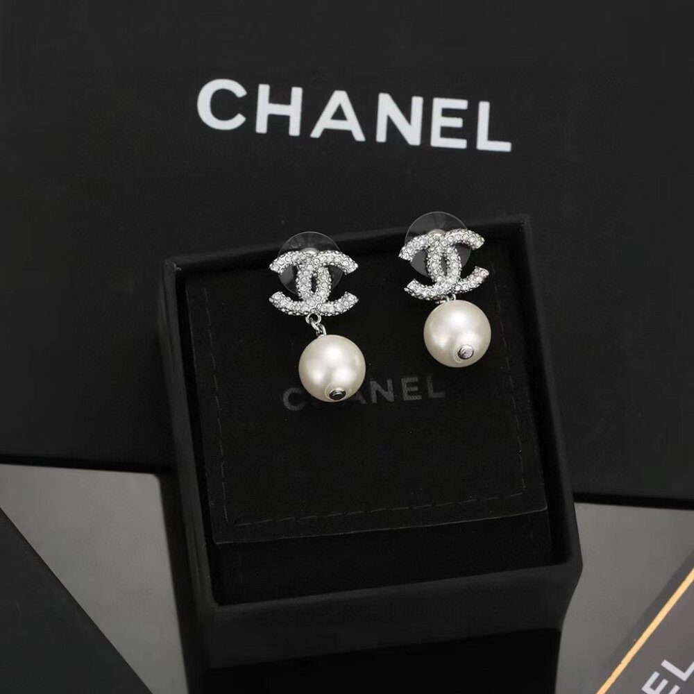 Chanel silver pearl earrings